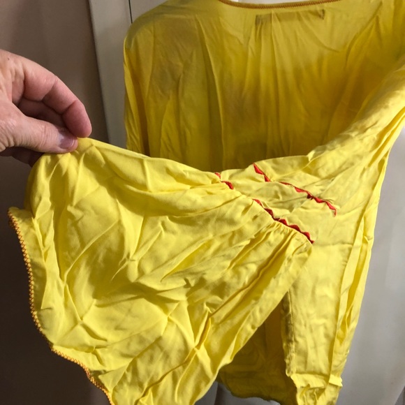 Chelsea & Violet CV sunny yellow peasant top - Picture 8 of 8